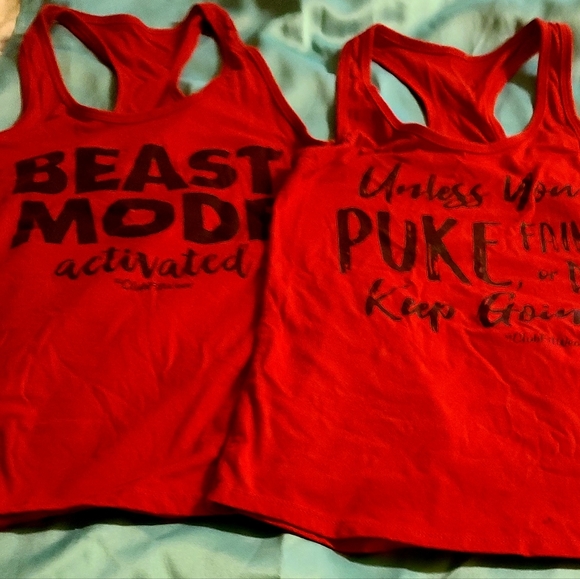 2 Tank Top Bundle Club Fittness womens Size Medium Gently used in like new cond - Picture 2 of 8